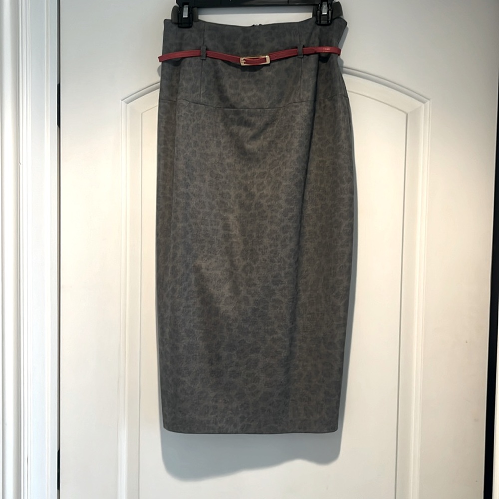 Black Halo cheeta print pencil skirt - worn once!